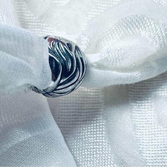 🦁 NWOT Simba Charm - The Lion King✨ - Picture 3 of 7